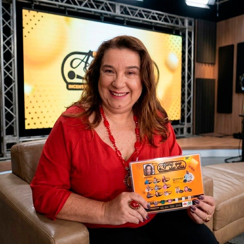 Kátia no programa de TV Agora que São Elas